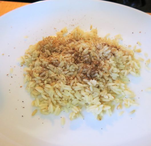 Garlic Rice with a Sprinkling of Sichuan Pepper