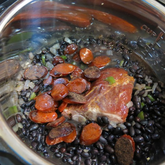 Cuban-Style Black Beans à la Pressure Cooker