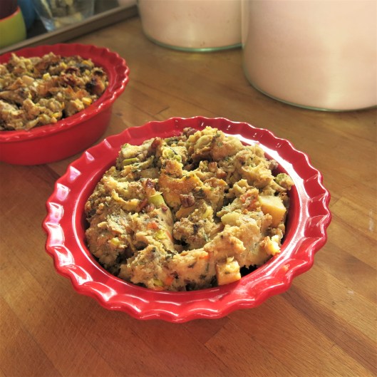 Turkey Pot Pie with Stuffing Crust