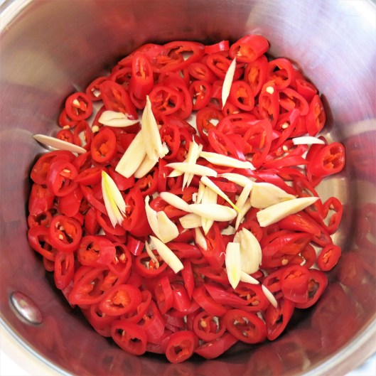 Hot Pepper Rings with Sliced Garlic for Hot Pepper Rings in Olive Oil with Garlic