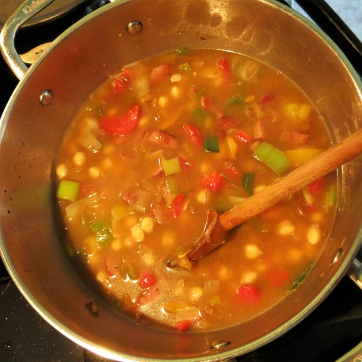 Mediterranean Bean, Sausage & Kale Souppa
