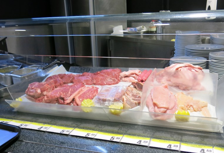 Meat and Chicken at Pingo Doce