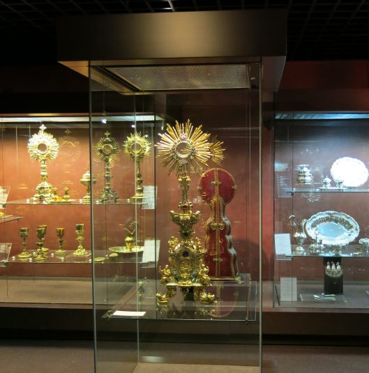 Monstrance with Carrying Case - Lisbon