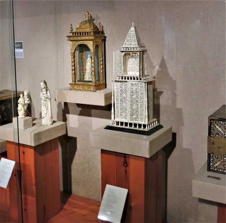 Ivory Carvings - Lisbon