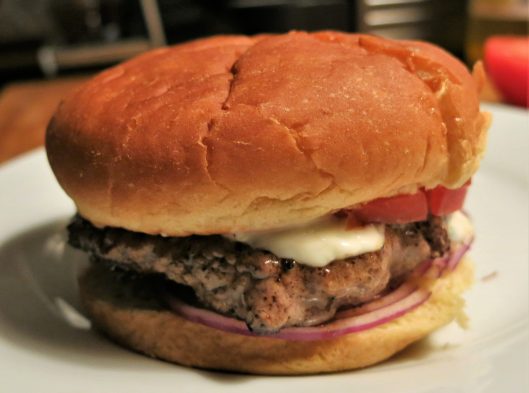 Hamburger with Quick Garlic Aïoli