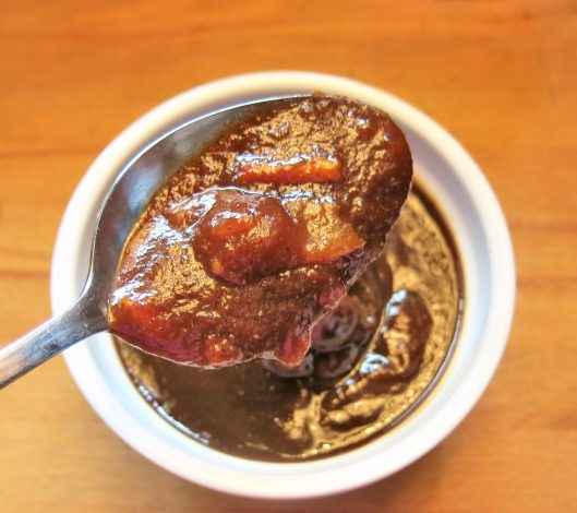 Quick and Easy Fruity BBQ Sauce