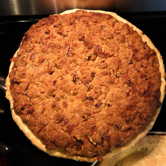 Stone Fruit Pie with Streusel Topping