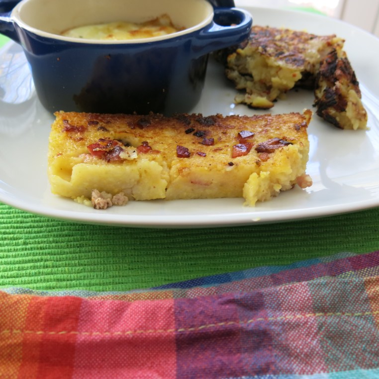 Northern Cornmeal Grits with Cheddar