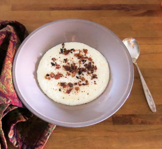 Creamy, Cheesy Grits