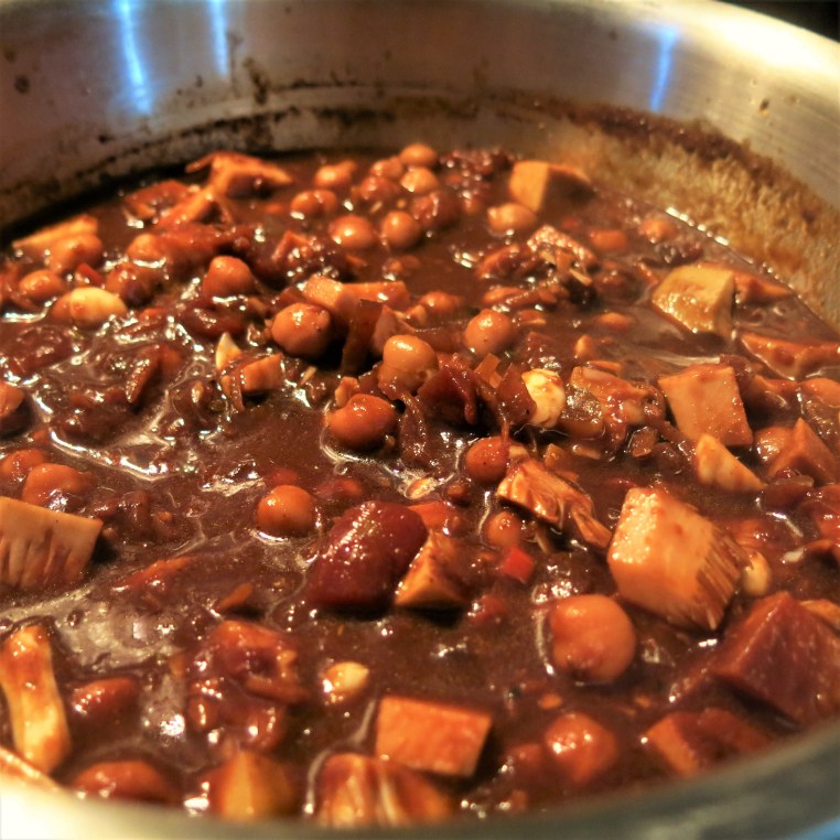 Jackfruit and Garbanzo Chili